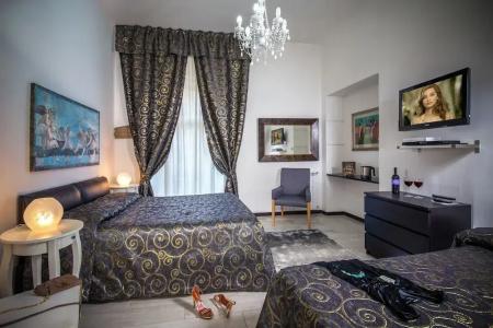 Roma Central Guest House - 78