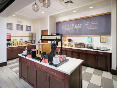 Hampton Inn & Suites/Hamilton Place - 34