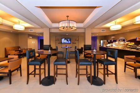Holiday Inn Express, An Ihg - 17