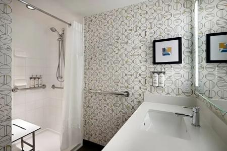 Holiday Inn, An Ihg - 108
