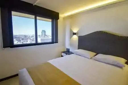 Tamara - 30