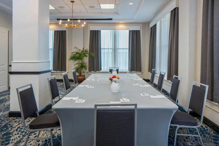 Hilton Garden Inn Downtown - 31