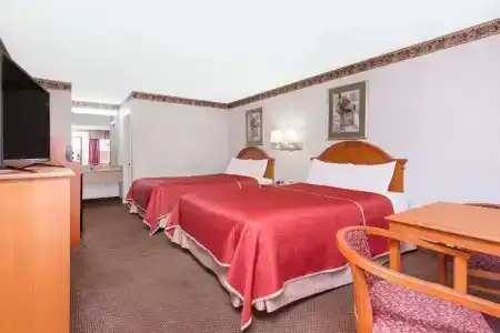 La Quinta by Wyndham-Hamilton Place - 0