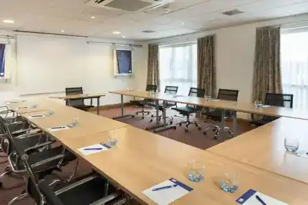 Holiday Inn Express Birmingham Star City, An Ihg - 18