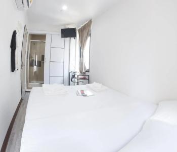 Le Bonheur Poshtel - 37
