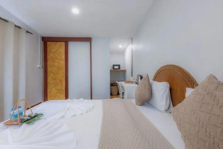 Phi Phi Cozy Seafront Resort - 64
