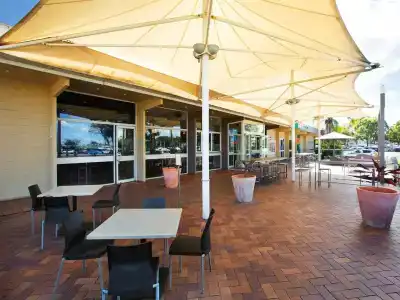 Sunnybank - 26