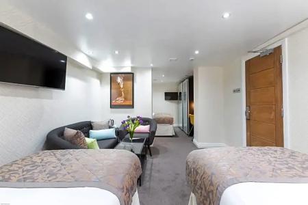 Shepherds Bush London - 210