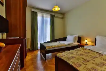 Villa Velzon Guesthouse - 34