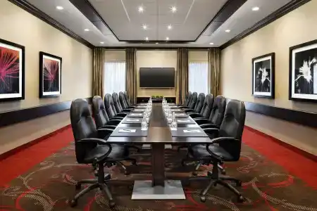 Deltas by Marriott Waterfront - 14