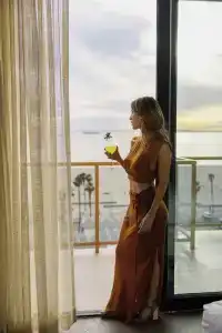The Waterfront Beach Resort, A Hilton - 109
