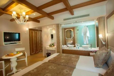 The King Jason Paphos - Designed for Adults - 40