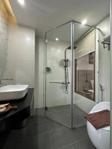 Lasol Boutique - 11