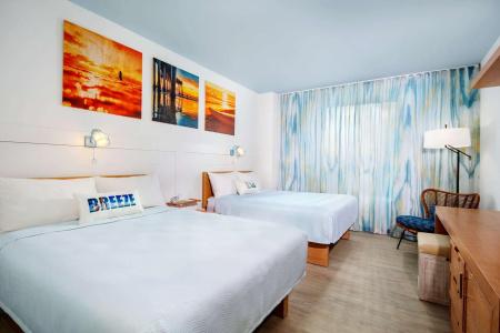 Universal’s Endless Summer Resort – Dockside Inn and Suites - 4