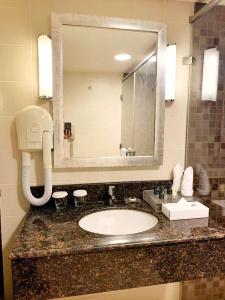 Best Western Premier Muscat - 35