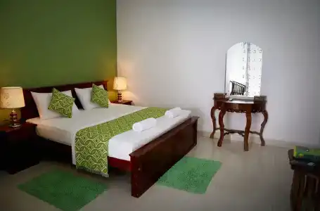 Romance Hills - 2