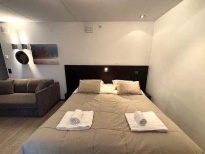 Levi Suites Levi Gold - 221