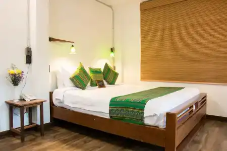 Pak Chiang Mai - 33