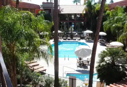 DoubleTree Suites by Hilton Tucson-Williams Center - 16