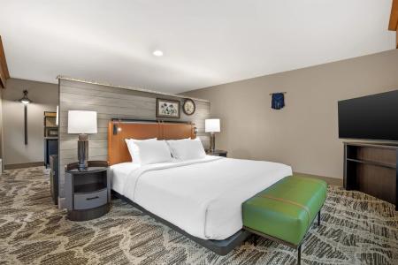 Best Western Plus Grantree Inn - 77