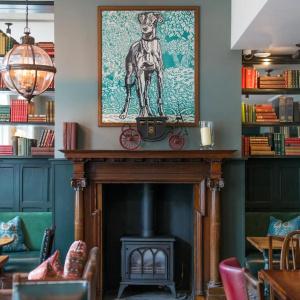 Coach & Horses - 9