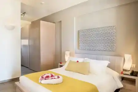 Kavos & Suites - 42