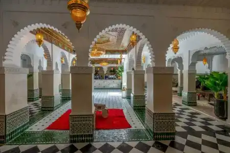 Riad Diana - 15
