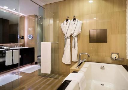 Sofitel Abu Dhabi Corniche - 15