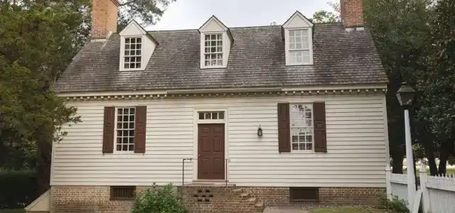 Colonial Houses - A Colonial - 11