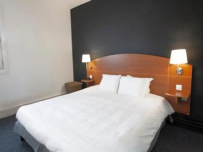 Kyriad Clermont Ferrand Centre - 61