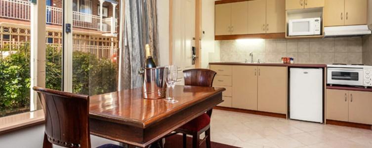 Quest Yelverton - 20