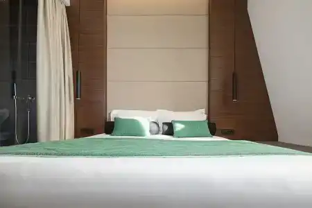 Dominic Smart & Luxury Suites - Parliament - 17