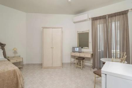 Livanios Studios - 98