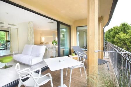 Hôtel Les Deux Garçons ( ex - Hôtel de Gantès) - 33