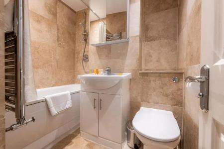 Queensgate Court - 246