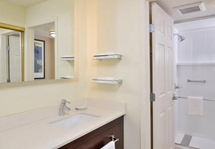 Residence Inn by Marriott - 6