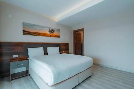 Empula & Residences - 111