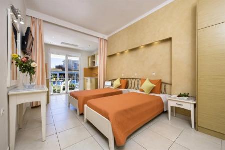 Kavos Plaza - 5