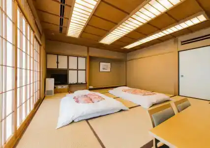 Toshi Center - 4
