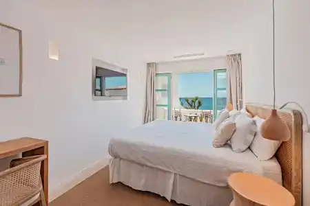 The Sea Club - 124