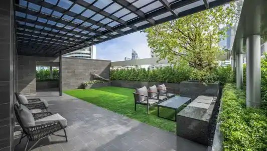 DoubleTree by Hilton Bangkok Ploenchit - 36