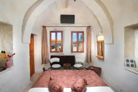 Romantic Cave - 54