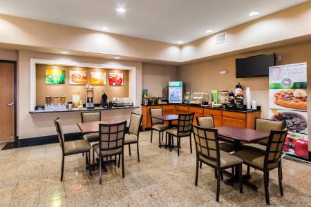 Quality Inn - 11