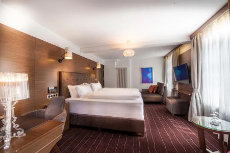 Arthaushotel - 0