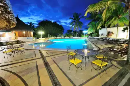 Casuarina Resort and Spa - 18