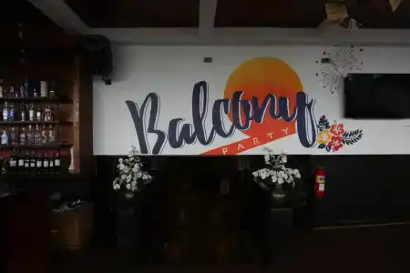 Balcony Party Hostel - Adult Only +18 - 9