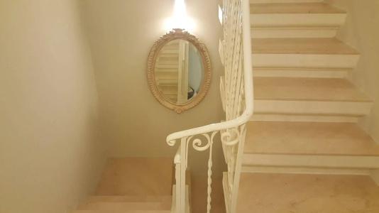 D Townhouse Boutique Suites - 8
