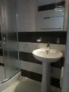 Red Stone Guest House - 5
