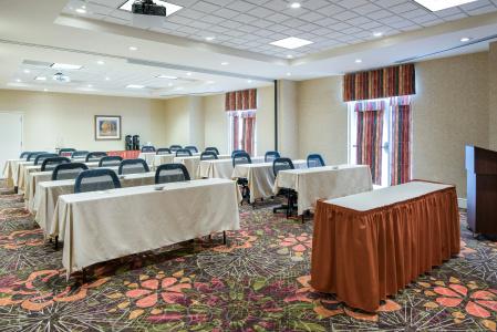 Hilton Garden Inn - 17