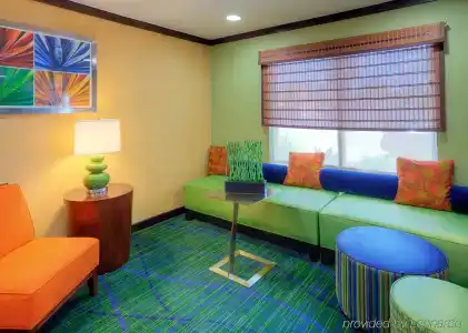 Fairfield Inn & Suites - 3